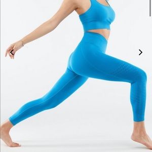 Fabletics Angle 2 Piece Set